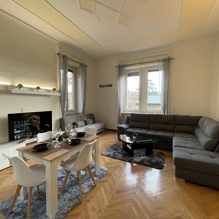 Bg Central Royal Suite Con Parcheggio - Vista Citta Alta Bergamo Bagian luar foto