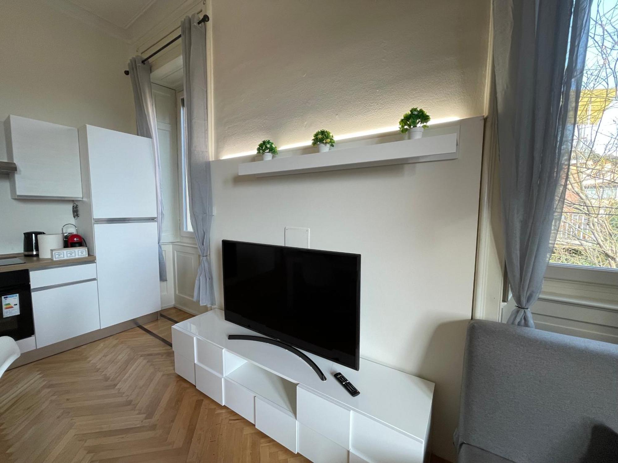 Bg Central Royal Suite Con Parcheggio - Vista Citta Alta Bergamo Bagian luar foto